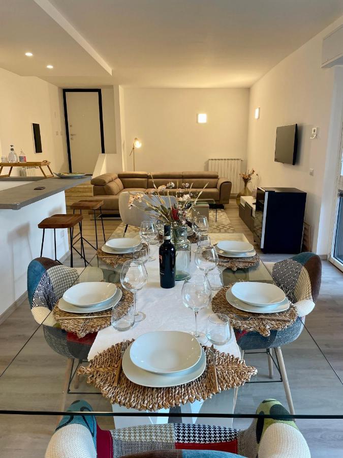 San Martino Lake View Apartment Ispra Bagian luar foto